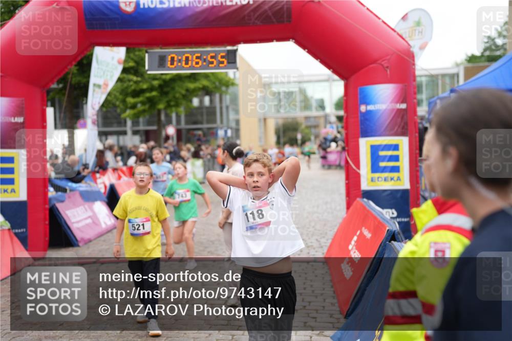 12.06.2026 - Holstenköstenlauf LAZAROV Photography http://msf.ph/oto/9743147 12.06.2026 16:51:54 Laufen 521, 10, 06, 55, 743, 118, 62, 118, 133, 657, 743, 904, 1075 meine-sportfotos.de