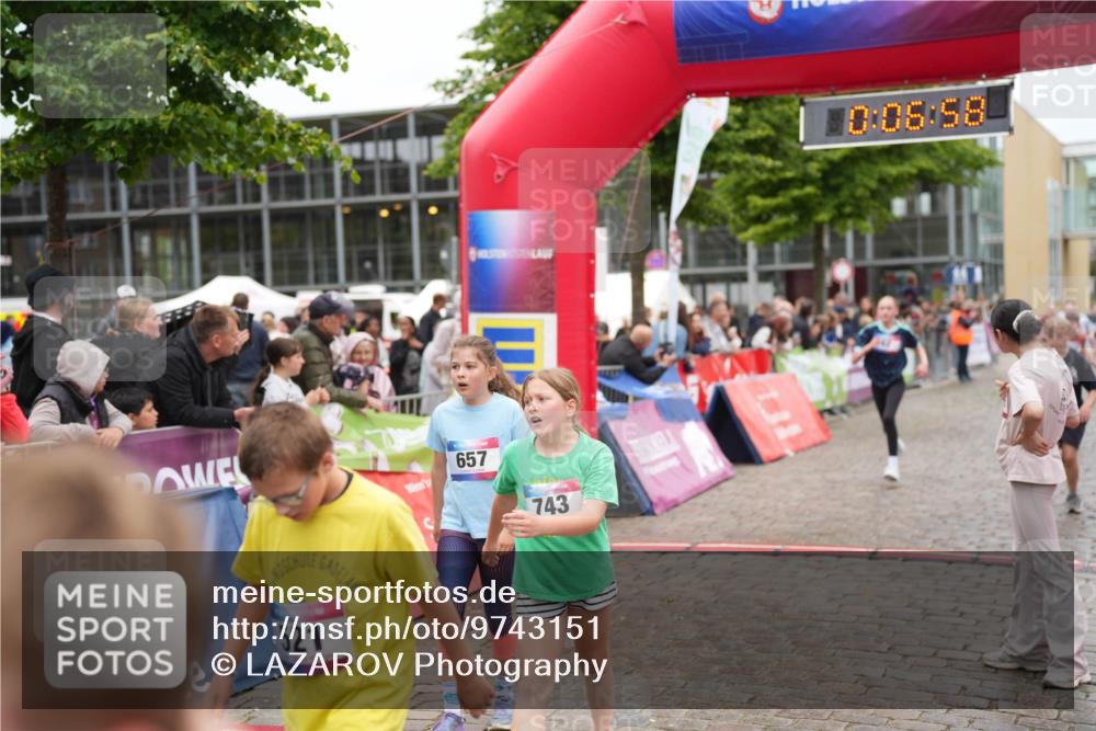 12.06.2026 - Holstenköstenlauf LAZAROV Photography http://msf.ph/oto/9743151 12.06.2026 16:51:57 Laufen 521, 657, 743, 10, 05, 58, 131, 62, 133, 650, 657, 743, 904, 906, 1150, 1423 meine-sportfotos.de