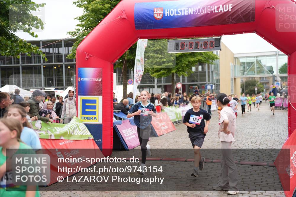 12.06.2026 - Holstenköstenlauf LAZAROV Photography http://msf.ph/oto/9743154 12.06.2026 16:51:58 Laufen 143, 62, 133, 22, 62, 133, 650, 657, 741, 904, 906, 1150, 1423 meine-sportfotos.de
