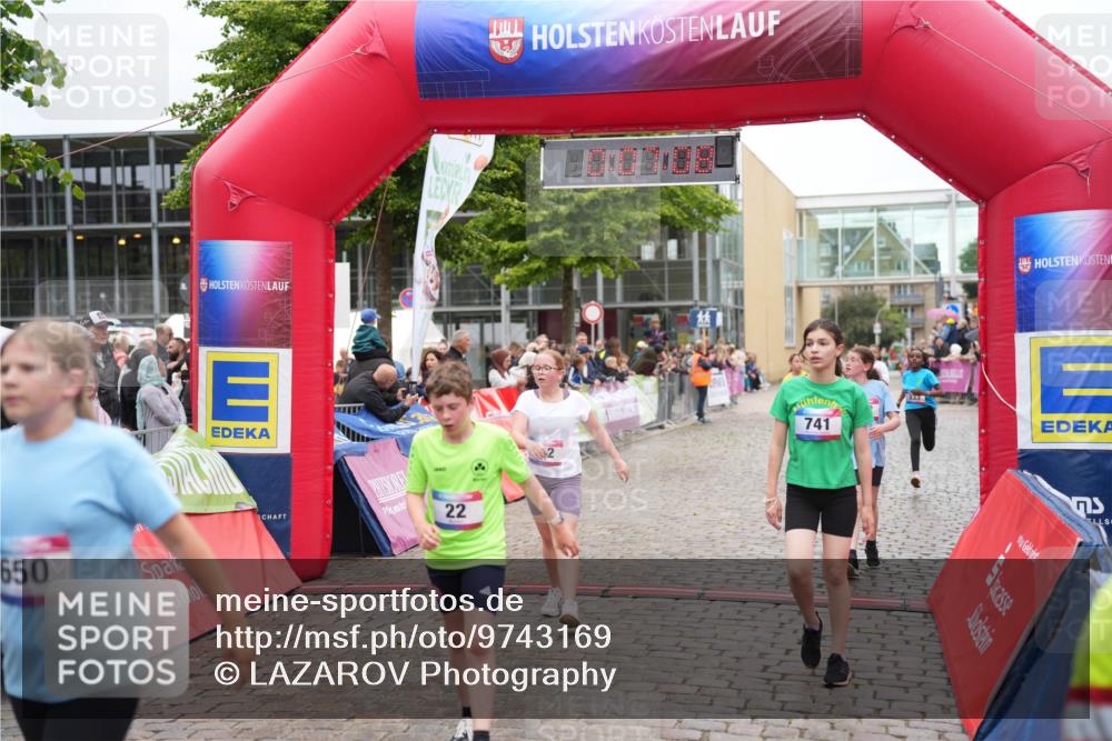 12.06.2026 - Holstenköstenlauf LAZAROV Photography http://msf.ph/oto/9743169 12.06.2026 16:52:07 Laufen 650, 22, 741, 22, 132, 233, 518, 650, 652, 741, 906, 983, 992, 1152 meine-sportfotos.de