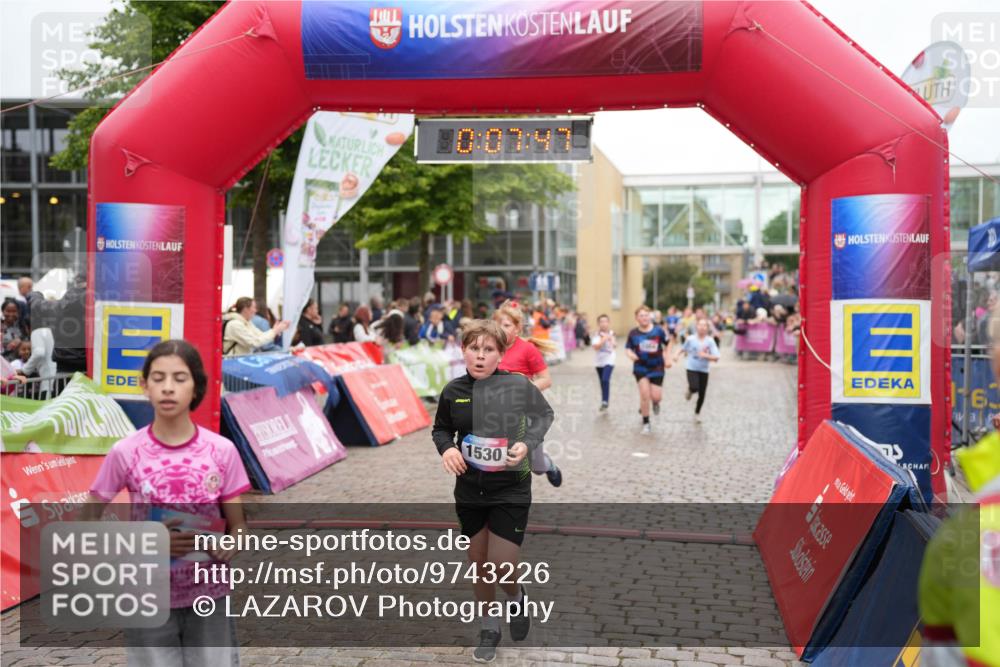 12.06.2026 - Holstenköstenlauf LAZAROV Photography http://msf.ph/oto/9743226 12.06.2026 16:52:46 Laufen 10, 07, 47, 1530, 6, 234, 1054, 1066, 1068, 1074, 1275, 1523, 1530 meine-sportfotos.de