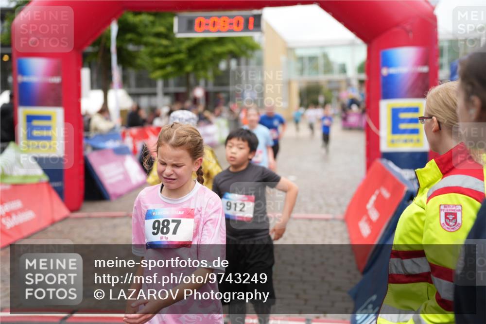 12.06.2026 - Holstenköstenlauf LAZAROV Photography http://msf.ph/oto/9743249 12.06.2026 16:52:59 Laufen 0, 08, 01, 36, 987, 912, 235, 238, 247, 519, 649, 1271, 1482 meine-sportfotos.de