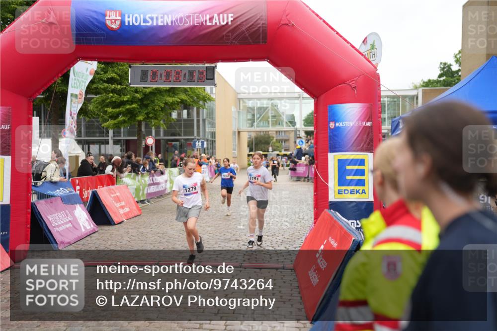12.06.2026 - Holstenköstenlauf LAZAROV Photography http://msf.ph/oto/9743264 12.06.2026 16:53:12 Laufen 1279, 1072, 1151, 91, 1072, 1151, 1279 meine-sportfotos.de