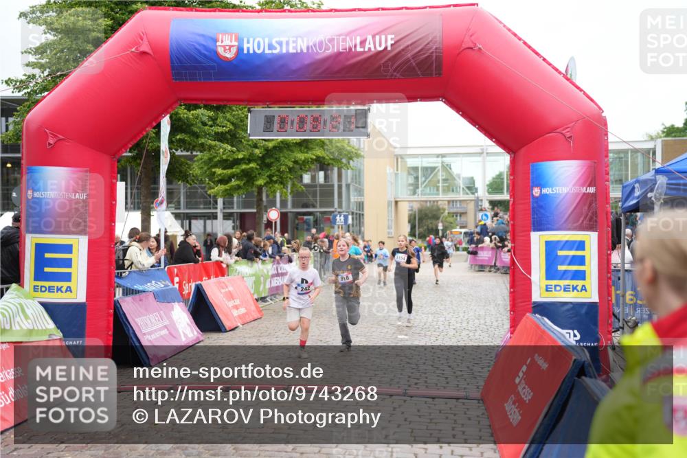 12.06.2026 - Holstenköstenlauf LAZAROV Photography http://msf.ph/oto/9743268 12.06.2026 16:53:19 Laufen 88, 88, 88, 1154, 918, 242, 75, 231, 242, 663, 918, 1154 meine-sportfotos.de