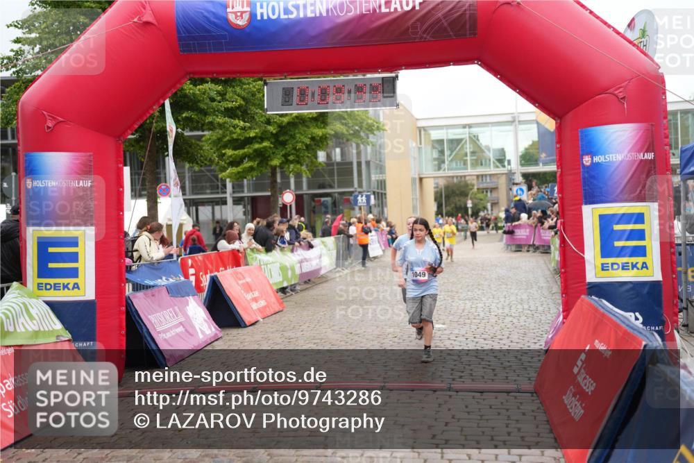 12.06.2026 - Holstenköstenlauf LAZAROV Photography http://msf.ph/oto/9743286 12.06.2026 16:53:31 Laufen 1049, 3, 654, 1049 meine-sportfotos.de