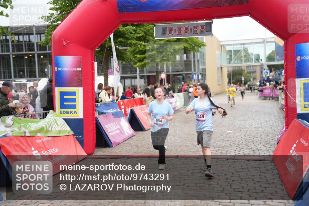 12.06.2026 - Holstenköstenlauf LAZAROV Photography http://msf.ph/oto/9743291 12.06.2026 16:53:33 Laufen 654, 1049, 514, 517, 654, 1049 meine-sportfotos.de