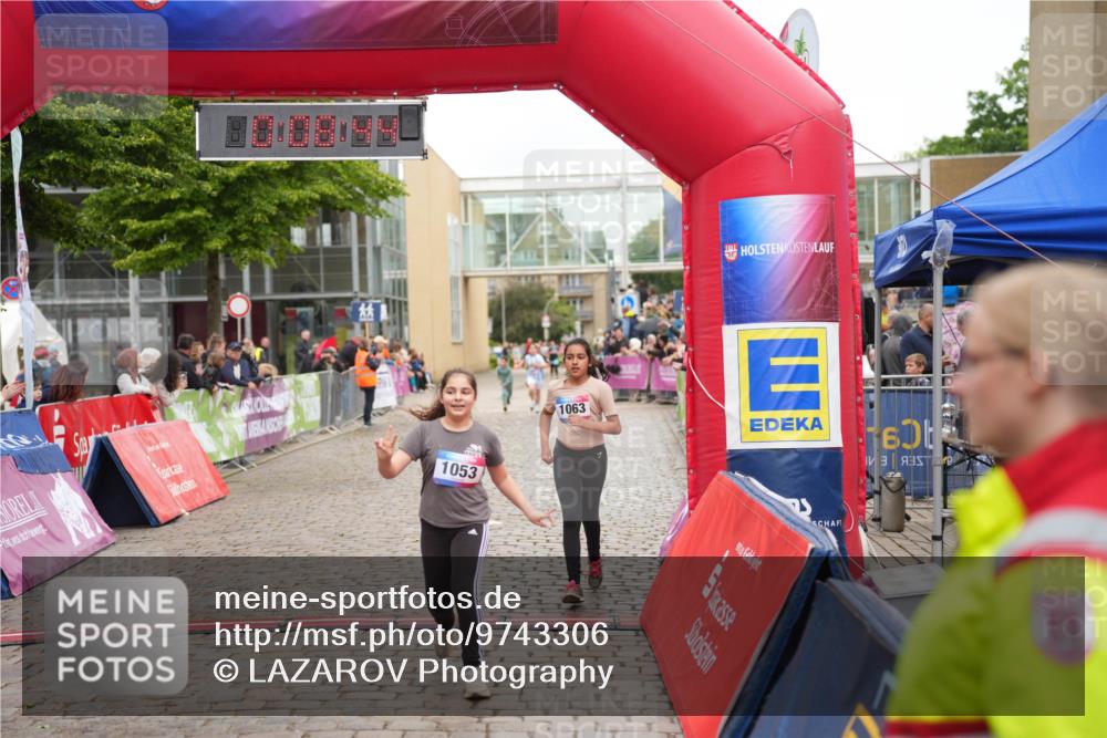 12.06.2026 - Holstenköstenlauf LAZAROV Photography http://msf.ph/oto/9743306 12.06.2026 16:53:43 Laufen 1053, 1063, 160, 1053, 1063 meine-sportfotos.de