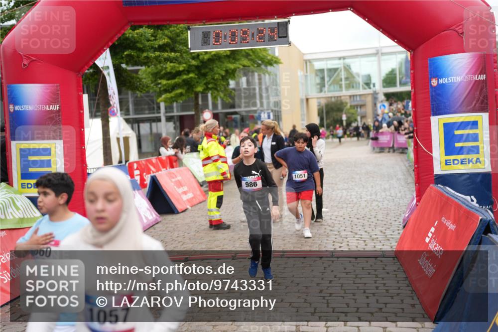 12.06.2026 - Holstenköstenlauf LAZAROV Photography http://msf.ph/oto/9743331 12.06.2026 16:54:23 Laufen 986, 1051, 60, 1057, 986, 1051 meine-sportfotos.de