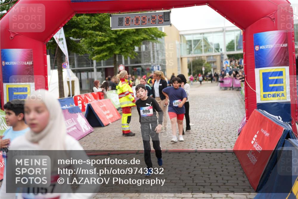 12.06.2026 - Holstenköstenlauf LAZAROV Photography http://msf.ph/oto/9743332 12.06.2026 16:54:23 Laufen 06, 1057, 986, 1051, 986, 1051 meine-sportfotos.de