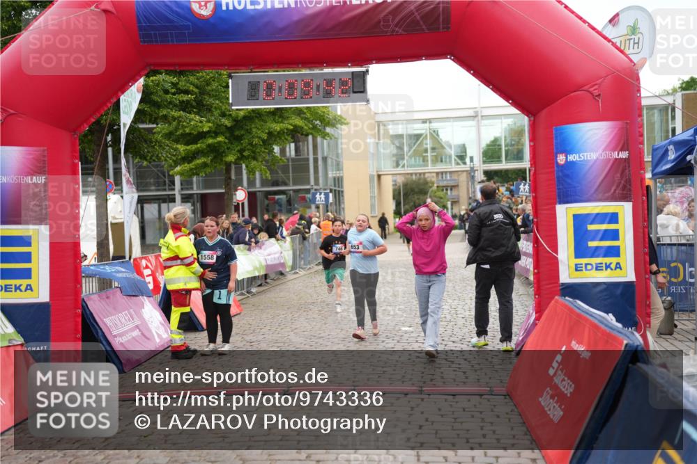 12.06.2026 - Holstenköstenlauf LAZAROV Photography http://msf.ph/oto/9743336 12.06.2026 16:54:40 Laufen 746, 653, 1558, 653, 746 meine-sportfotos.de
