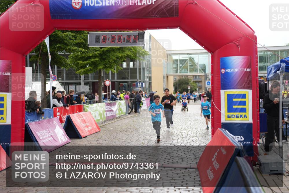 12.06.2026 - Holstenköstenlauf LAZAROV Photography http://msf.ph/oto/9743361 12.06.2026 17:05:42 Laufen 7286, 7287, 12 meine-sportfotos.de