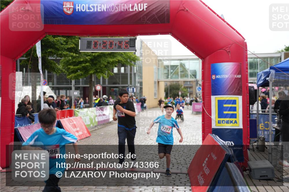 12.06.2026 - Holstenköstenlauf LAZAROV Photography http://msf.ph/oto/9743366 12.06.2026 17:05:45 Laufen 7286, 7278, 7287, 13 meine-sportfotos.de