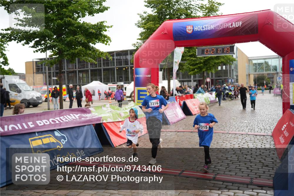 12.06.2026 - Holstenköstenlauf LAZAROV Photography http://msf.ph/oto/9743406 12.06.2026 17:06:18 Laufen 7511, 7316, 7315 meine-sportfotos.de