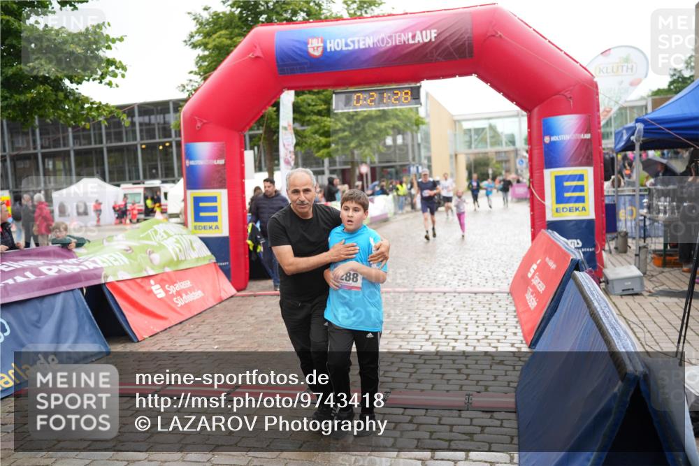 12.06.2026 - Holstenköstenlauf LAZAROV Photography http://msf.ph/oto/9743418 12.06.2026 17:06:26 Laufen 10, 21, 28, 288 meine-sportfotos.de