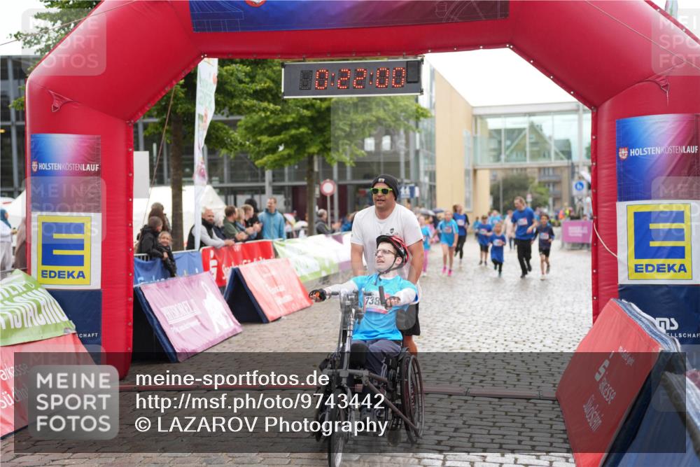 12.06.2026 - Holstenköstenlauf LAZAROV Photography http://msf.ph/oto/9743442 12.06.2026 17:06:59 Laufen 10, 22, 00, 738 meine-sportfotos.de