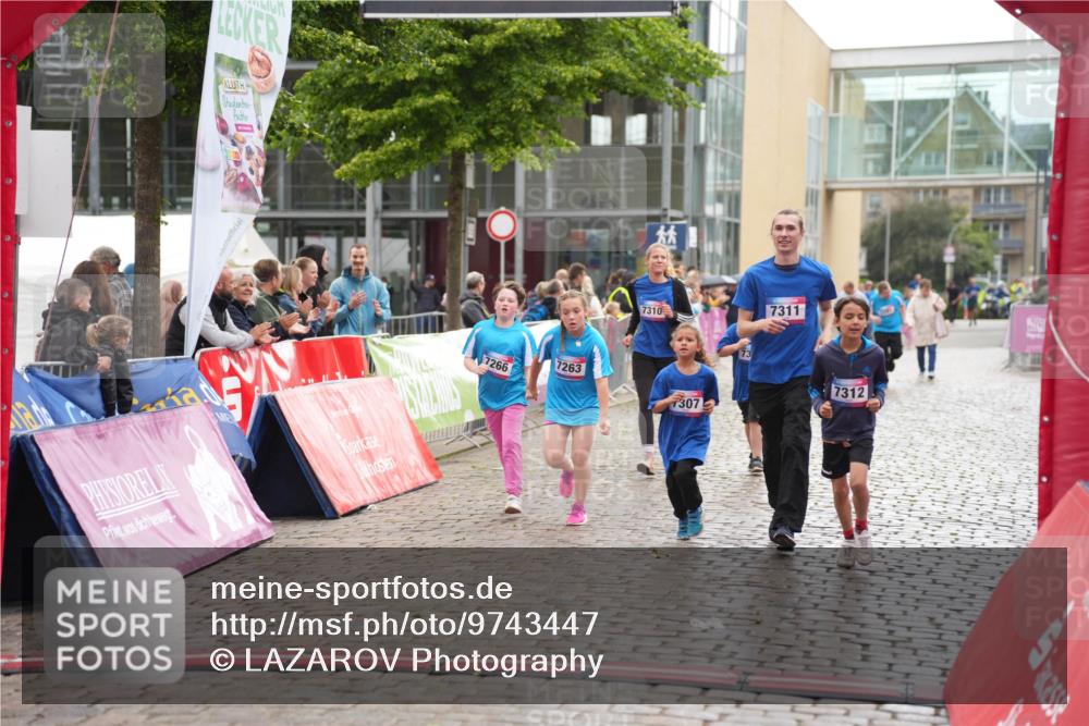 12.06.2026 - Holstenköstenlauf LAZAROV Photography http://msf.ph/oto/9743447 12.06.2026 17:07:03 Laufen 7266, 7310, 7263, 307, 73, 7311, 7312 meine-sportfotos.de