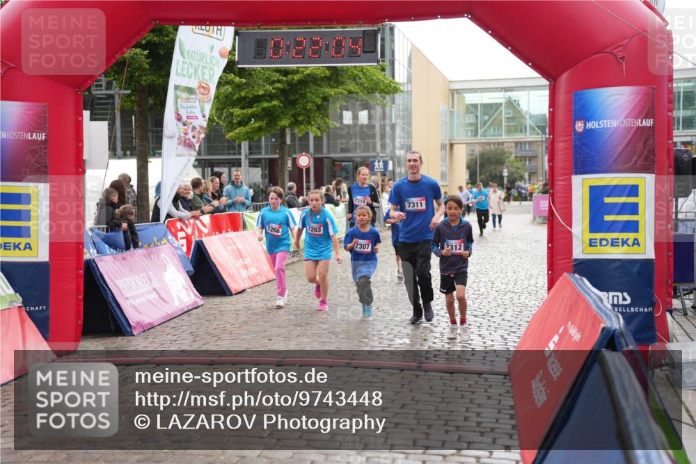 12.06.2026 - Holstenköstenlauf LAZAROV Photography http://msf.ph/oto/9743448 12.06.2026 17:07:03 Laufen 7266, 7310, 7263, 7307, 7311, 2312 meine-sportfotos.de
