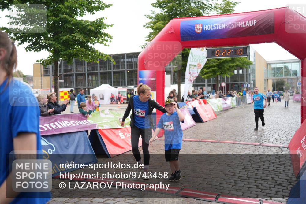12.06.2026 - Holstenköstenlauf LAZAROV Photography http://msf.ph/oto/9743458 12.06.2026 17:07:08 Laufen 7310, 7303, 0, 22, 10, 7281 meine-sportfotos.de