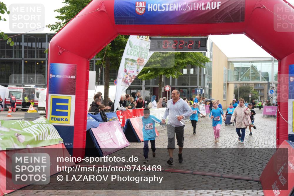 12.06.2026 - Holstenköstenlauf LAZAROV Photography http://msf.ph/oto/9743469 12.06.2026 17:07:19 Laufen 7285, 7268 meine-sportfotos.de