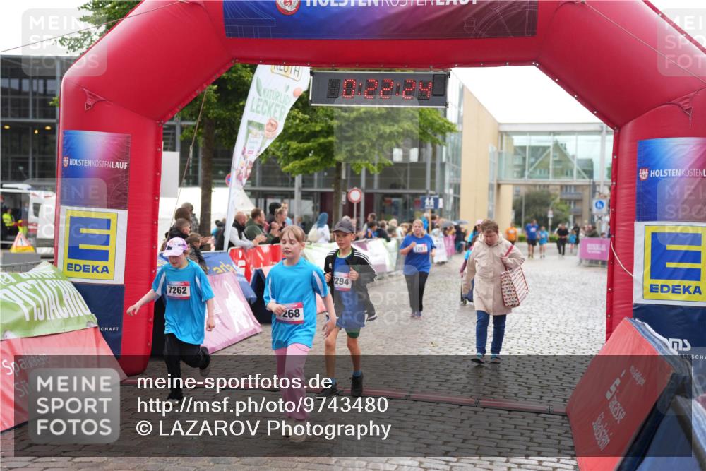 12.06.2026 - Holstenköstenlauf LAZAROV Photography http://msf.ph/oto/9743480 12.06.2026 17:07:23 Laufen 7262, 268, 294, 7297 meine-sportfotos.de
