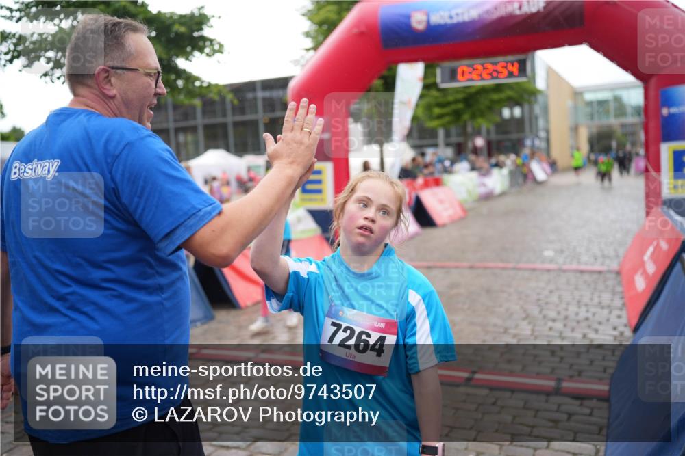 12.06.2026 - Holstenköstenlauf LAZAROV Photography http://msf.ph/oto/9743507 12.06.2026 17:07:53 Laufen 36, 7264, 0, 23, 54 meine-sportfotos.de