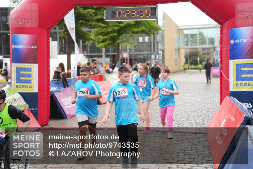 12.06.2026 - Holstenköstenlauf LAZAROV Photography http://msf.ph/oto/9743535 12.06.2026 17:08:38 Laufen 10, 23, 39, 7260, 7273, 7273, 726 meine-sportfotos.de
