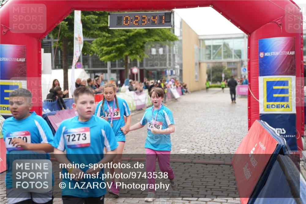 12.06.2026 - Holstenköstenlauf LAZAROV Photography http://msf.ph/oto/9743538 12.06.2026 17:08:40 Laufen 7730, 7273, 0, 23, 4, 763, 7266 meine-sportfotos.de