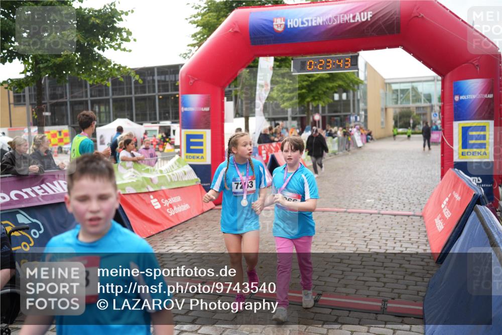 12.06.2026 - Holstenköstenlauf LAZAROV Photography http://msf.ph/oto/9743540 12.06.2026 17:08:41 Laufen 7273, 7203, 0, 23, 43 meine-sportfotos.de