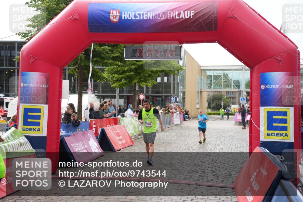 12.06.2026 - Holstenköstenlauf LAZAROV Photography http://msf.ph/oto/9743544 12.06.2026 17:09:10 Laufen 7001, 7276 meine-sportfotos.de