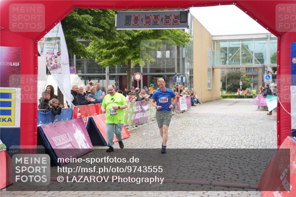 12.06.2026 - Holstenköstenlauf LAZAROV Photography http://msf.ph/oto/9743555 12.06.2026 17:09:33 Laufen 7358, 7320 meine-sportfotos.de