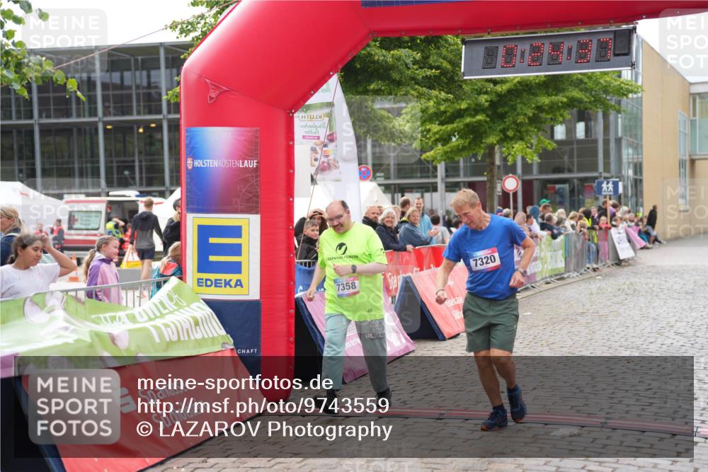 12.06.2026 - Holstenköstenlauf LAZAROV Photography http://msf.ph/oto/9743559 12.06.2026 17:09:36 Laufen 2, 7358, 45, 7320 meine-sportfotos.de