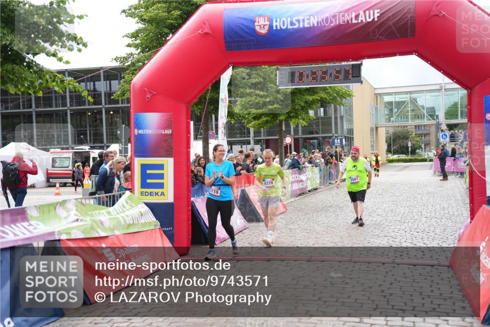 12.06.2026 - Holstenköstenlauf LAZAROV Photography http://msf.ph/oto/9743571 12.06.2026 17:10:56 Laufen 3710, 4220, 7507 meine-sportfotos.de