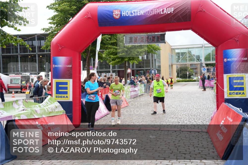 12.06.2026 - Holstenköstenlauf LAZAROV Photography http://msf.ph/oto/9743572 12.06.2026 17:10:56 Laufen 3710, 220, 7507 meine-sportfotos.de