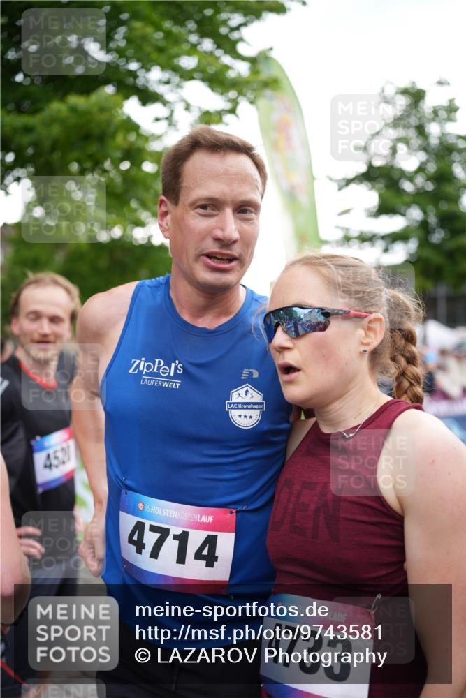 12.06.2026 - Holstenköstenlauf LAZAROV Photography http://msf.ph/oto/9743581 12.06.2026 17:50:08 Laufen 4521, 36, 4714, 36, 4733, 4065, 4795 meine-sportfotos.de