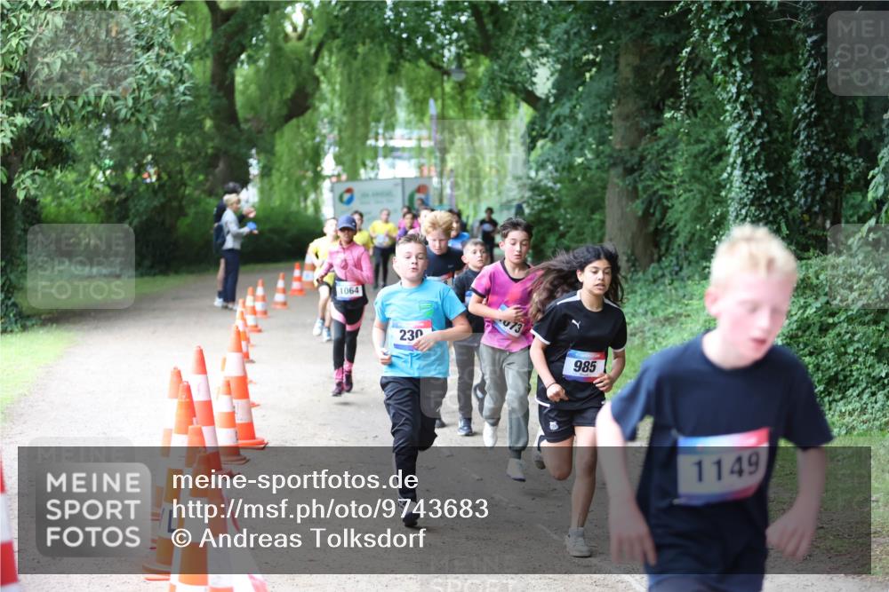 12.06.2026 - Holstenköstenlauf Andreas Tolksdorf http://msf.ph/oto/9743683 12.06.2026 16:53:02 Laufen 1064, 230, 985, 1149 meine-sportfotos.de