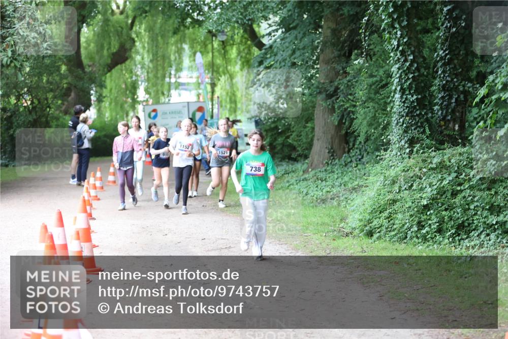 12.06.2026 - Holstenköstenlauf Andreas Tolksdorf http://msf.ph/oto/9743757 12.06.2026 16:54:18 Laufen 1152, 915, 1521, 738 meine-sportfotos.de