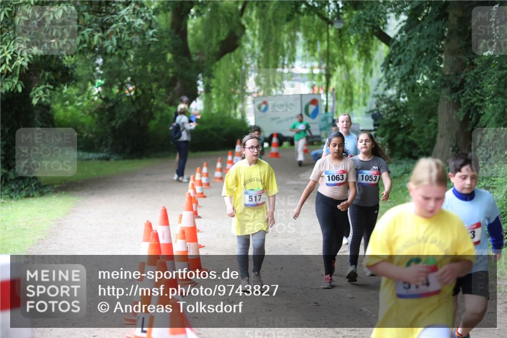 12.06.2026 - Holstenköstenlauf Andreas Tolksdorf http://msf.ph/oto/9743827 12.06.2026 16:55:32 Laufen 1063, 1053, 517, 3 meine-sportfotos.de