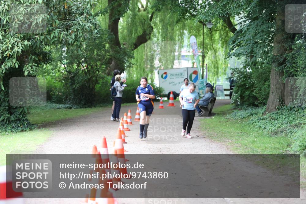 12.06.2026 - Holstenköstenlauf Andreas Tolksdorf http://msf.ph/oto/9743860 12.06.2026 16:56:27 Laufen 1060, 0421, 68001, 653 meine-sportfotos.de