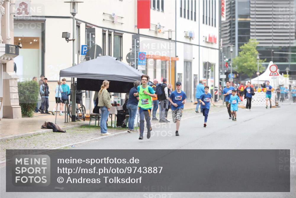 12.06.2026 - Holstenköstenlauf Andreas Tolksdorf http://msf.ph/oto/9743887 12.06.2026 17:06:43 Laufen 12, 18, 183, 5, 7360, 7296, 7319, 1291 meine-sportfotos.de