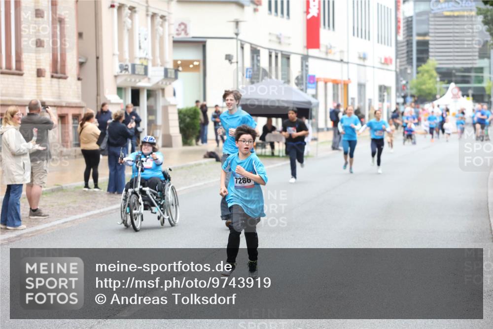12.06.2026 - Holstenköstenlauf Andreas Tolksdorf http://msf.ph/oto/9743919 12.06.2026 17:07:20 Laufen 7286 meine-sportfotos.de