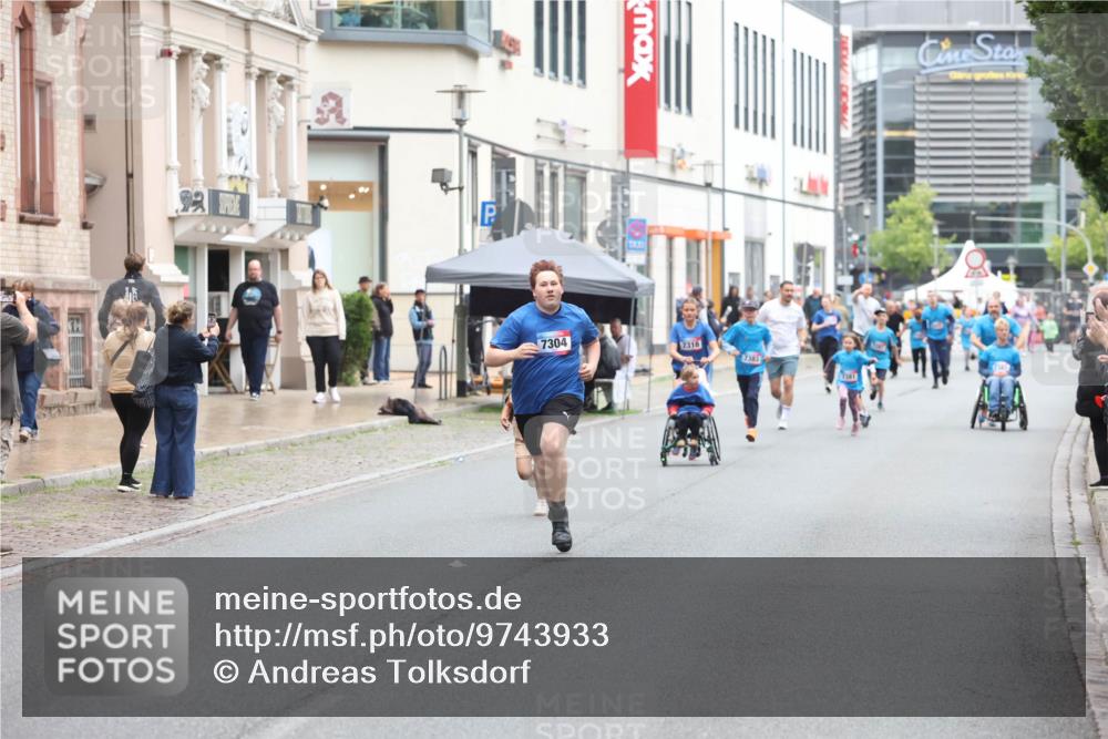 12.06.2026 - Holstenköstenlauf Andreas Tolksdorf http://msf.ph/oto/9743933 12.06.2026 17:07:30 Laufen 7304, 7318, 7383 meine-sportfotos.de