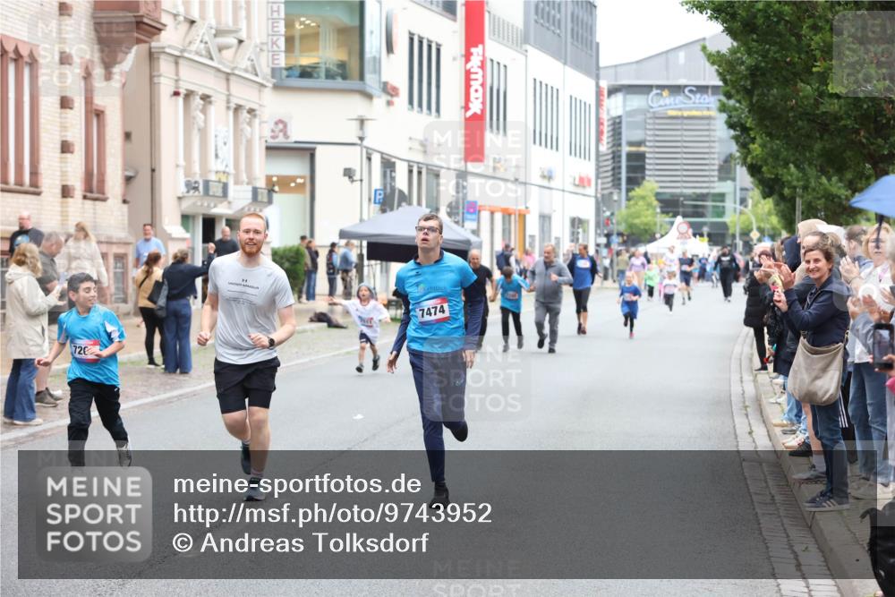 12.06.2026 - Holstenköstenlauf Andreas Tolksdorf http://msf.ph/oto/9743952 12.06.2026 17:07:44 Laufen 7474 meine-sportfotos.de