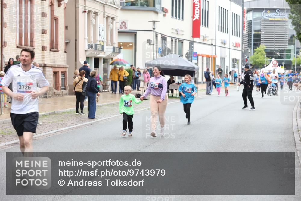 12.06.2026 - Holstenköstenlauf Andreas Tolksdorf http://msf.ph/oto/9743979 12.06.2026 17:08:11 Laufen 3726, 7413, 7283 meine-sportfotos.de