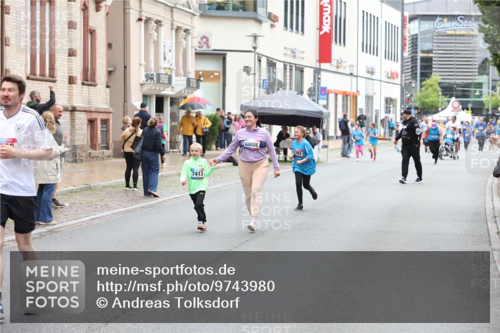 12.06.2026 - Holstenköstenlauf Andreas Tolksdorf http://msf.ph/oto/9743980 12.06.2026 17:08:11 Laufen 7413 meine-sportfotos.de