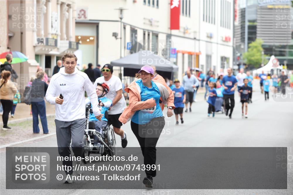 12.06.2026 - Holstenköstenlauf Andreas Tolksdorf http://msf.ph/oto/9743991 12.06.2026 17:08:26 Laufen  meine-sportfotos.de
