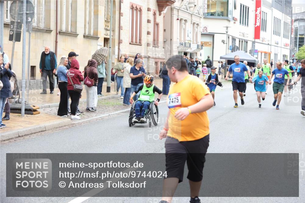 12.06.2026 - Holstenköstenlauf Andreas Tolksdorf http://msf.ph/oto/9744024 12.06.2026 17:08:53 Laufen 7475, 7309, 204, 7320, 7264 meine-sportfotos.de