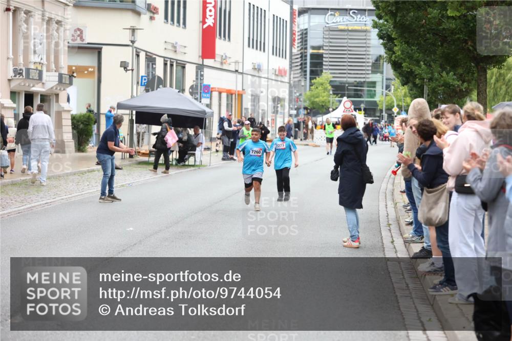 12.06.2026 - Holstenköstenlauf Andreas Tolksdorf http://msf.ph/oto/9744054 12.06.2026 17:09:28 Laufen 7260, 7273 meine-sportfotos.de