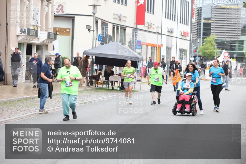 12.06.2026 - Holstenköstenlauf Andreas Tolksdorf http://msf.ph/oto/9744081 12.06.2026 17:10:38 Laufen 7358, 7507, 7392, 3710 meine-sportfotos.de
