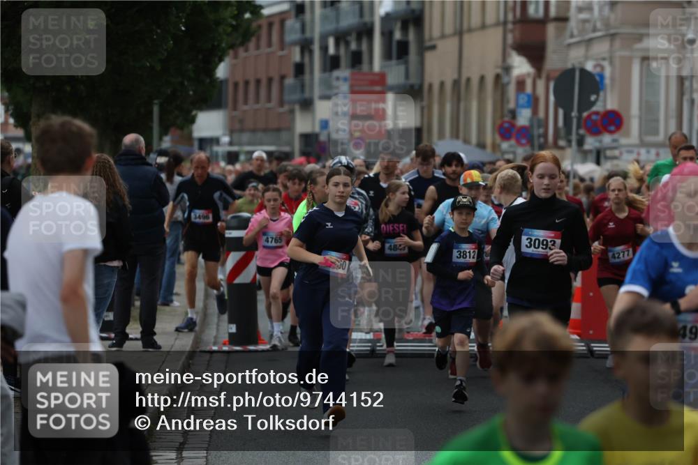 12.06.2026 - Holstenköstenlauf Andreas Tolksdorf http://msf.ph/oto/9744152 12.06.2026 17:33:34 Laufen 3496, 4765, 3093, 484, 38128, 0, 4277, 49 meine-sportfotos.de