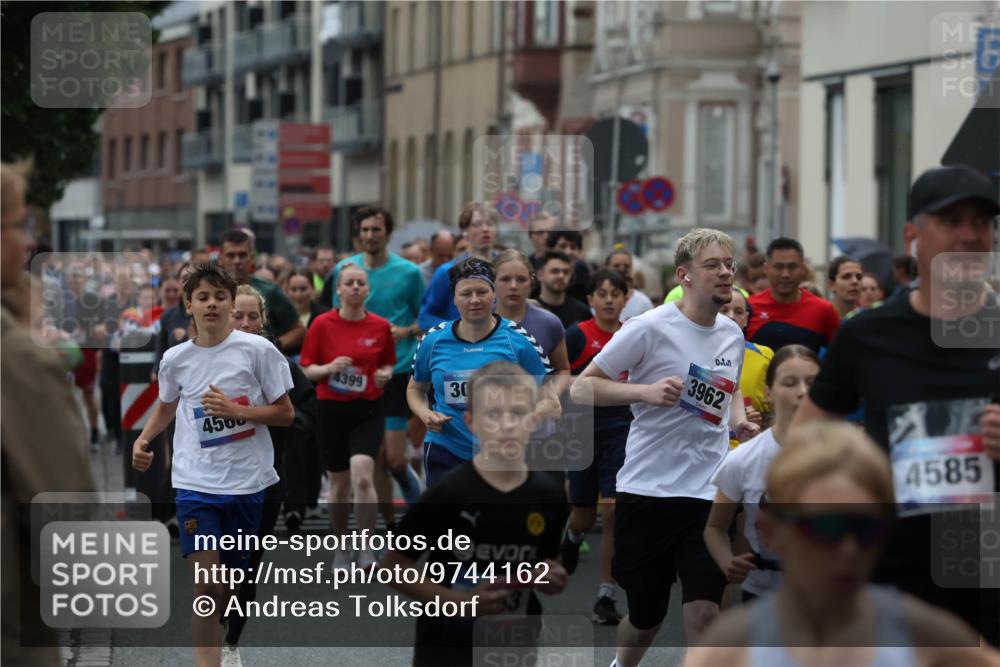 12.06.2026 - Holstenköstenlauf Andreas Tolksdorf http://msf.ph/oto/9744162 12.06.2026 17:33:46 Laufen 4399, 4500, 3962, 30, 4585 meine-sportfotos.de